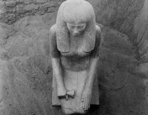 The Statue of Lady Sennuwy of Asyut Emerges from the ground at Kerma Sudan in 1913